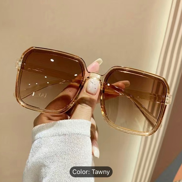 - Oversized Square Fashion Sunglasses For Women Men UV400 - Picture 2 of 3